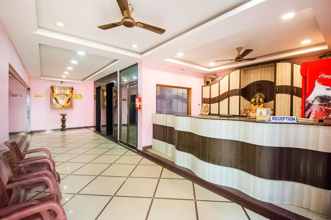 Oyo 62964 Hotel Vandana Grand 内洛尔 外观 照片